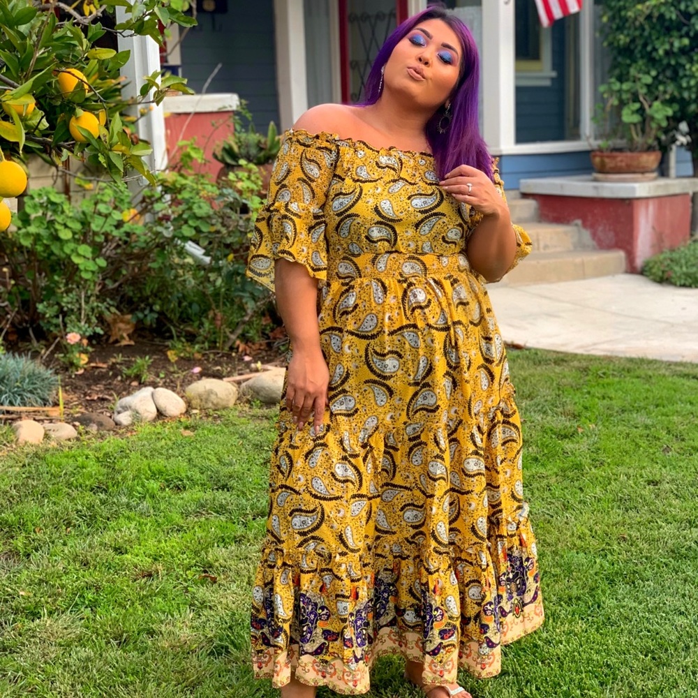 Maxi yellow dress